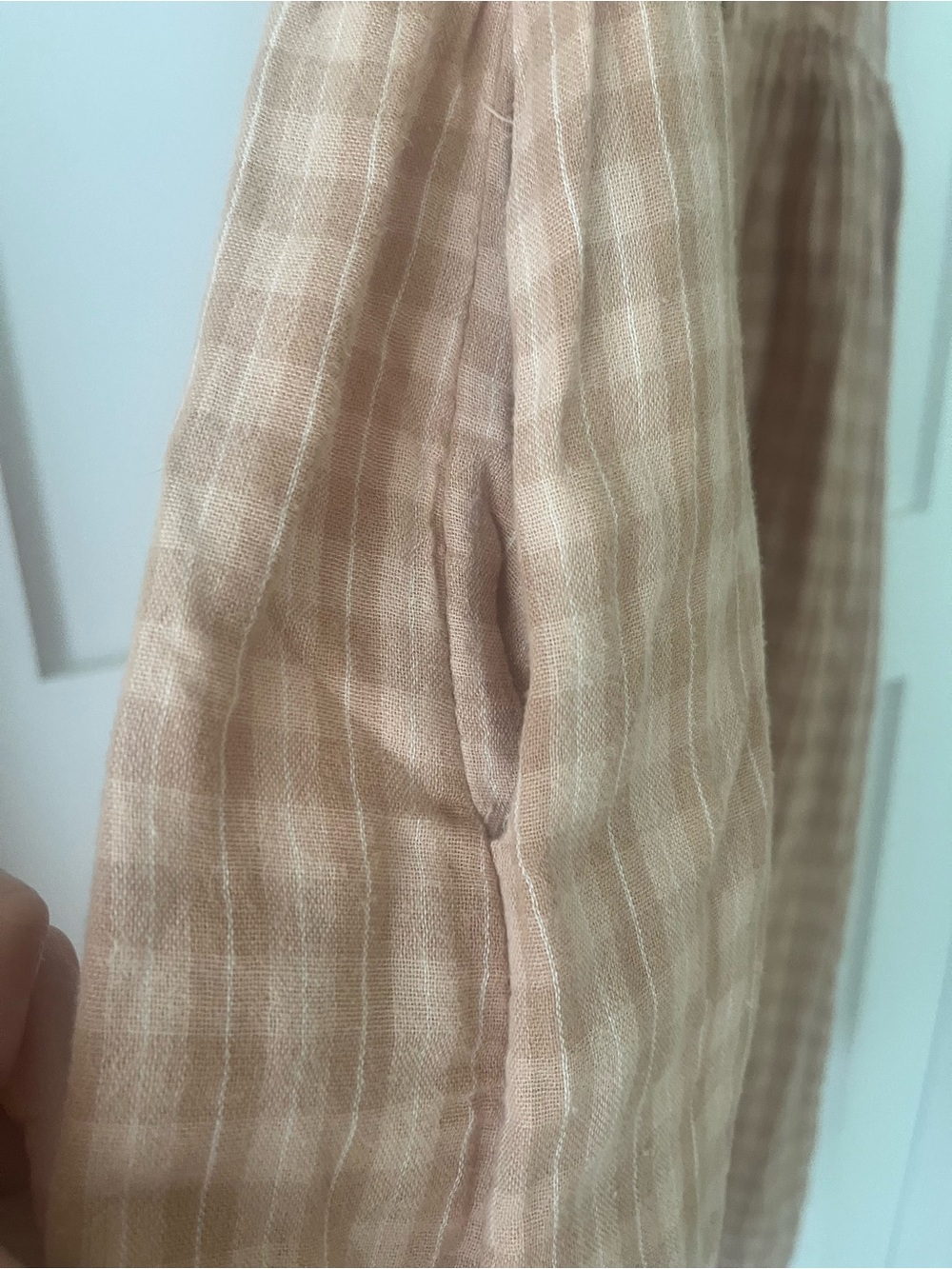 Olli Ella wares XS organic cotton Women’s Button-Front Midi Dress in Peach Plaid - Picture 3 of 10